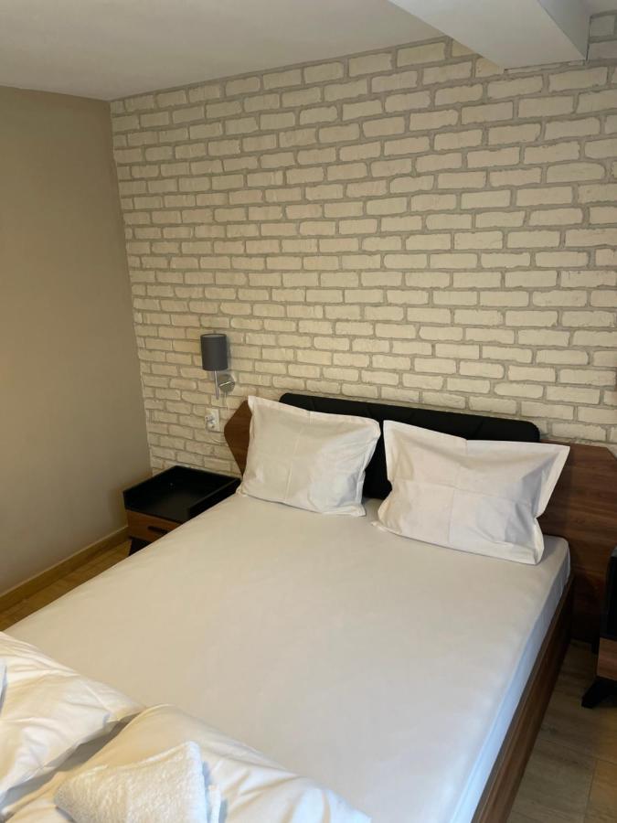 Family Hotel Malibu Tsjernomorets Eksteriør bilde